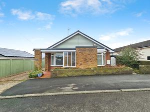 Photo 11- click for photo gallery